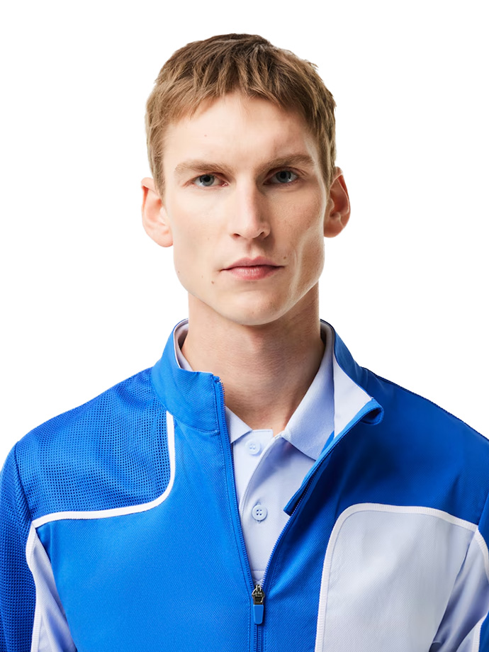 Мужской спортивный костюм